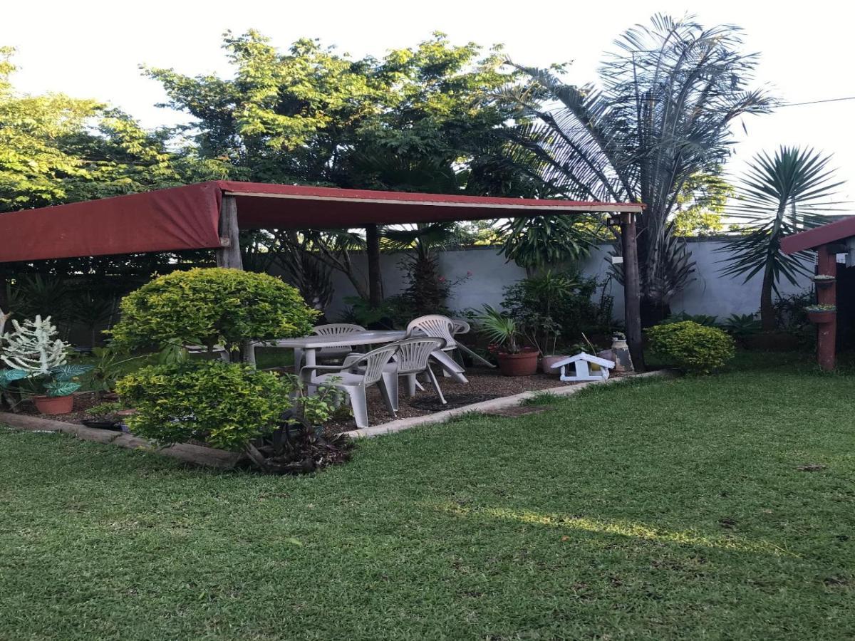 Jozini Guesthouse Exterior foto